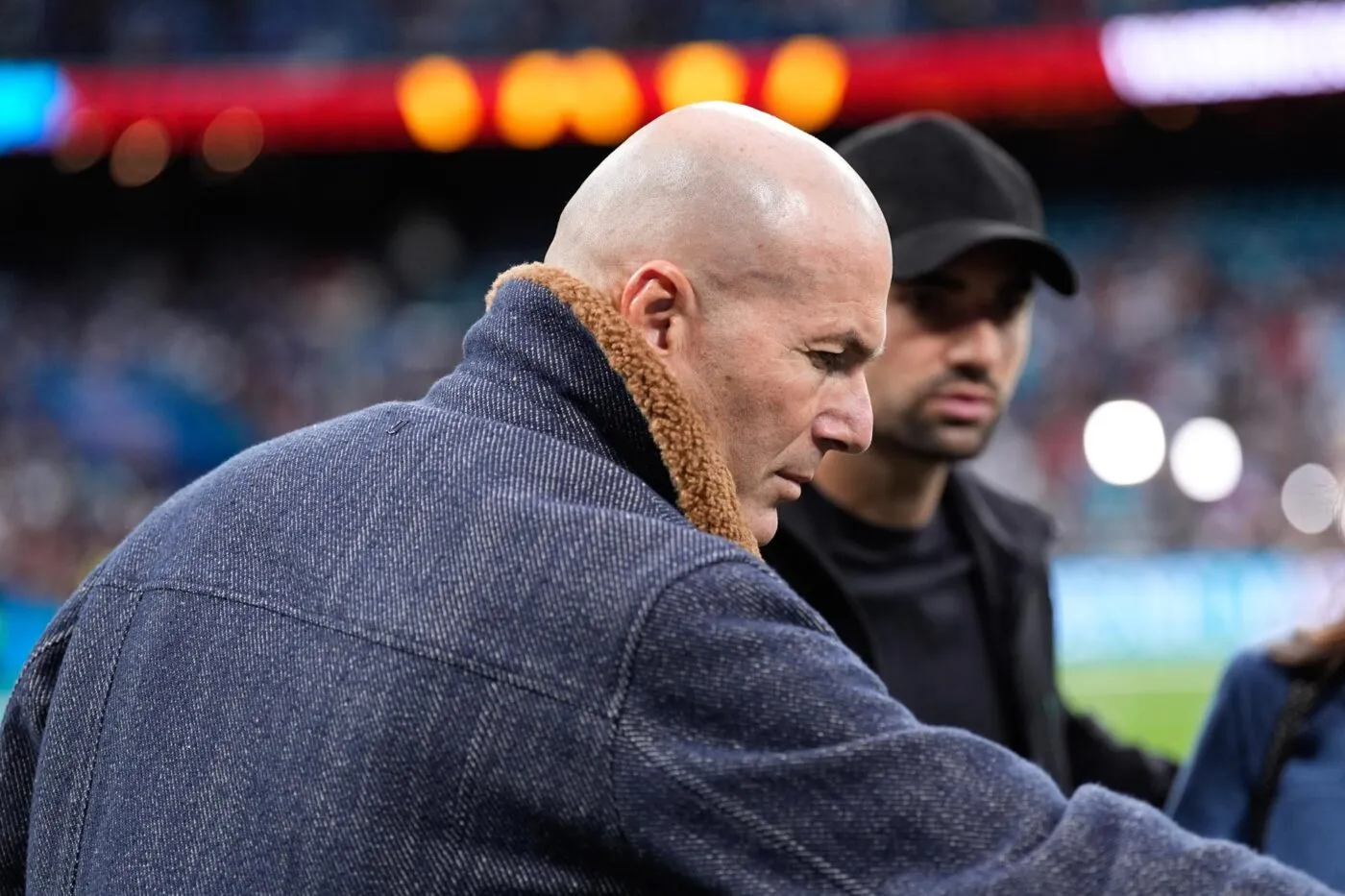 Il faudra encore attendre avant la nomination de Zidane en équipe de France