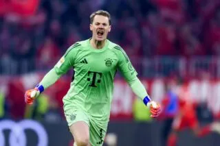 Vincent Kompany vole au secours de Manuel Neuer