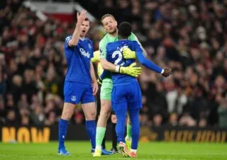 Idrissa Gueye et Michael Keane se sont réconciliés à coups de poing