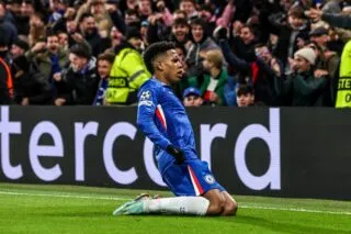 Estêvão rejoint un club très fermé