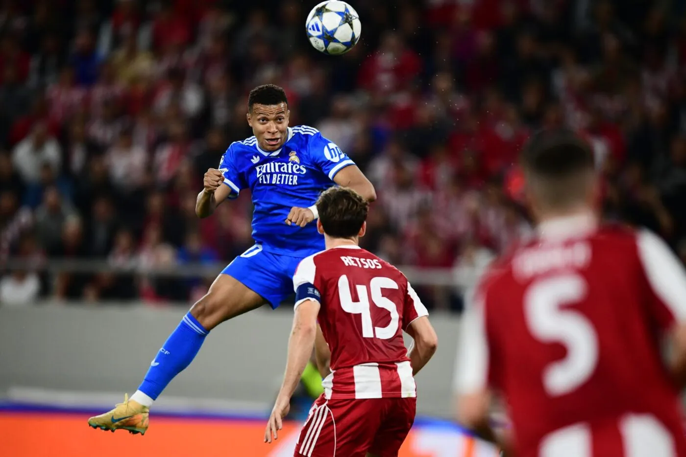 Oui, Kylian Mbappé a marqué un but de la tête !