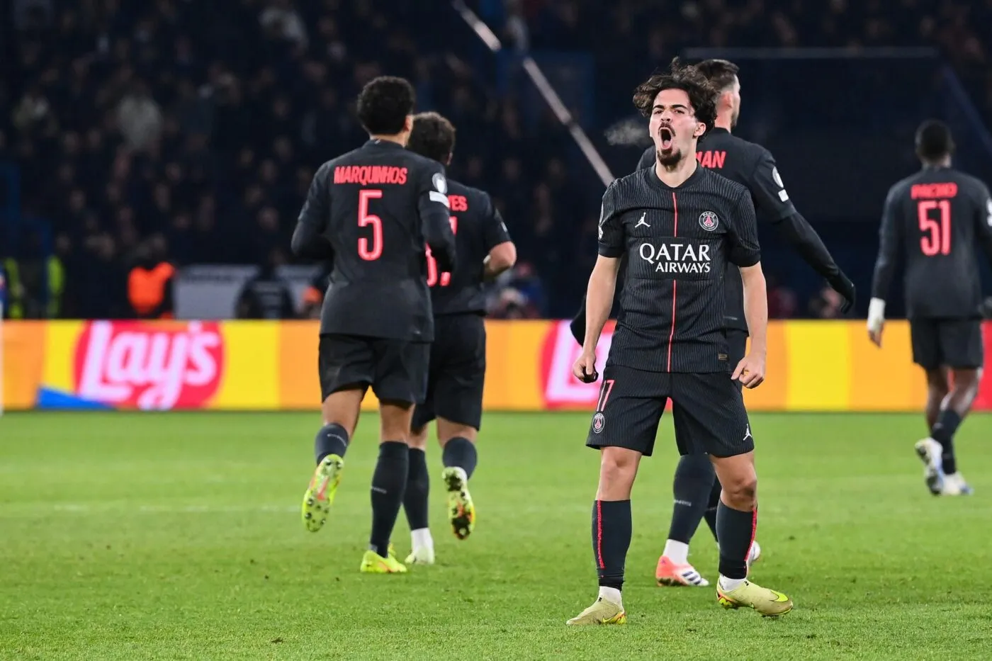 Thomas Frank donne le prochain Ballon d’or à un joueur du PSG