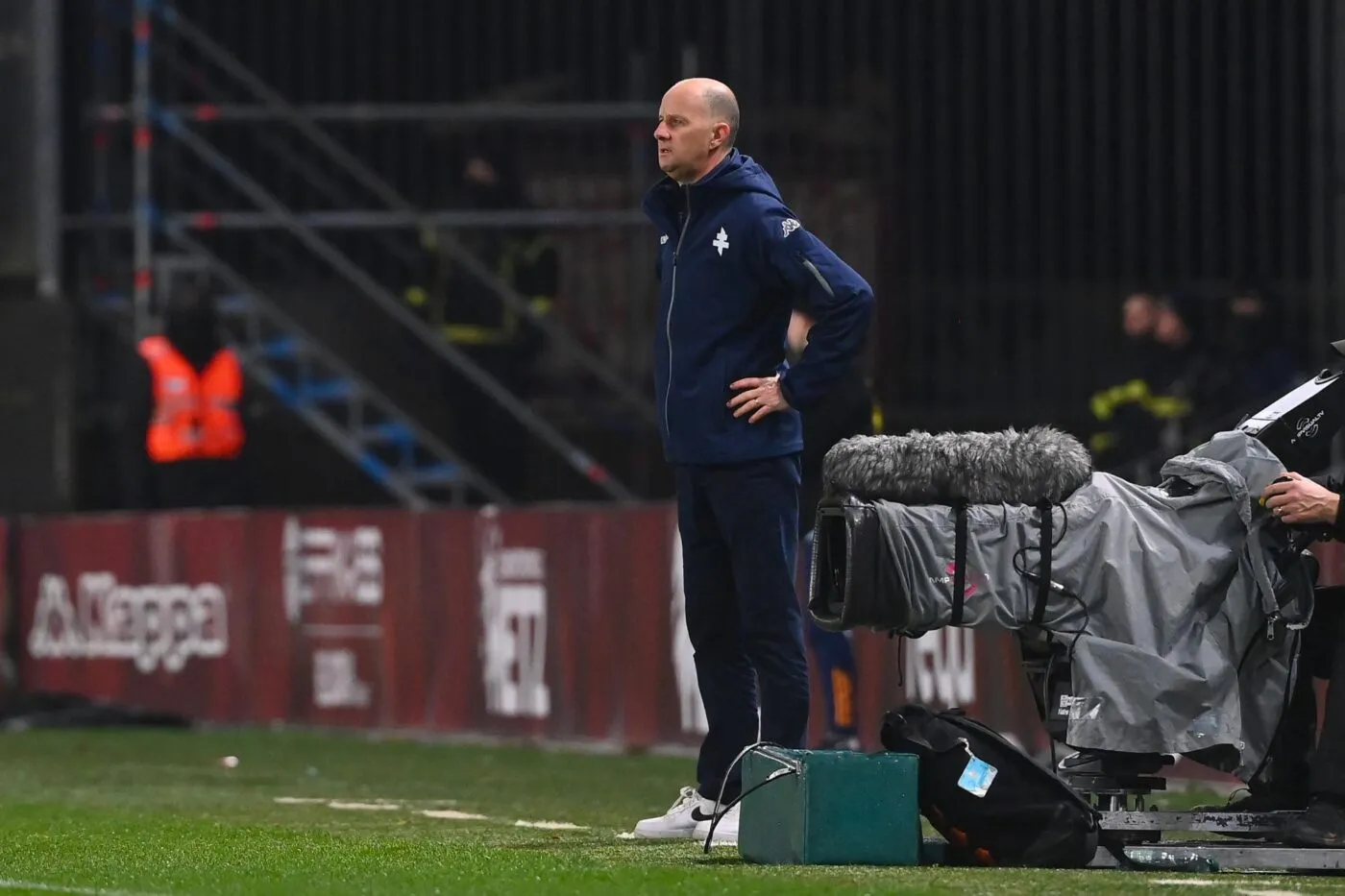 L’entraîneur du FC Metz réagit à l’échauffement lunaire de Koffi Kouao