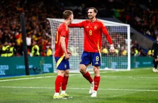 A-t-on déjà vu l'Espagne et le PSG dans la même pièce ?