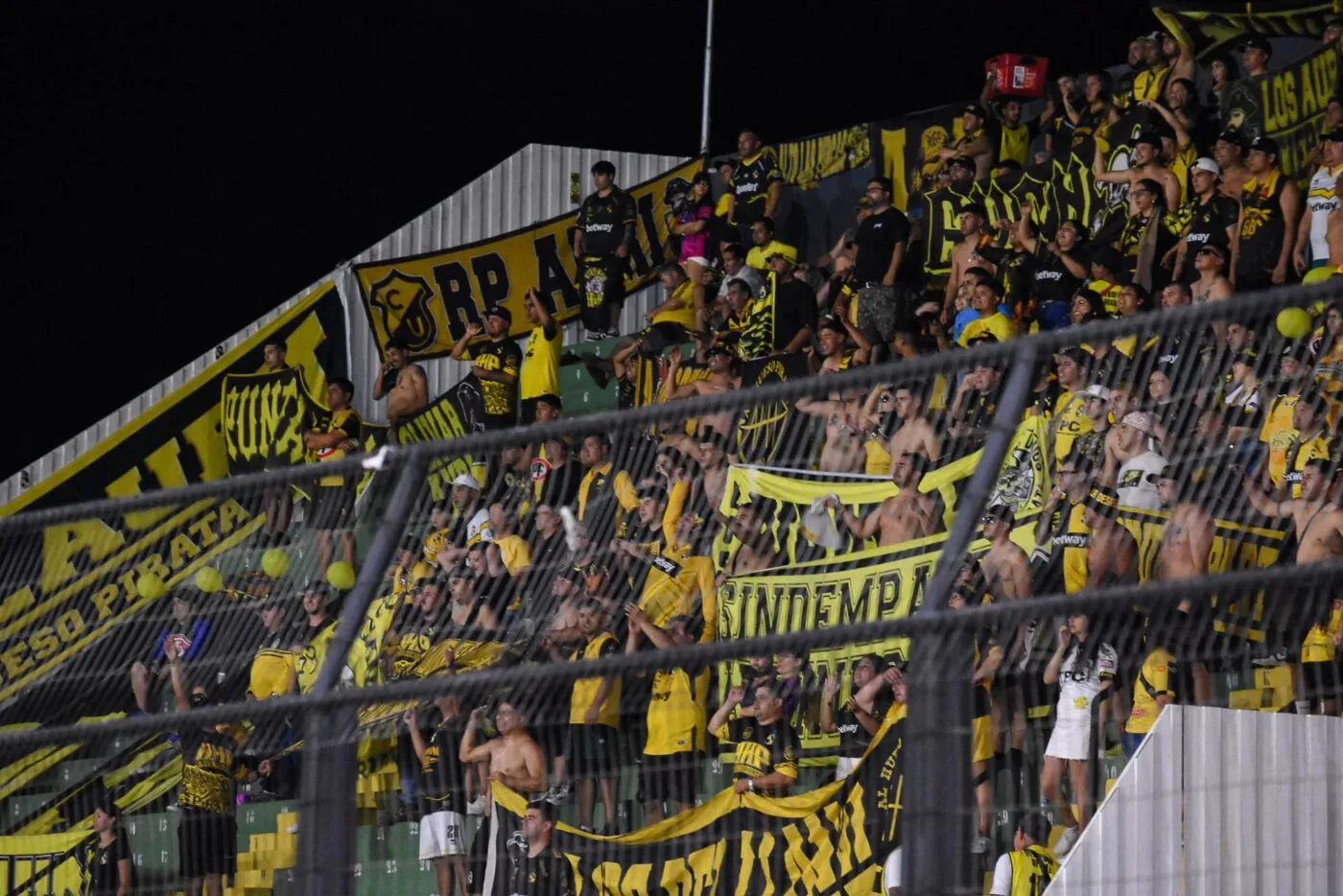 Un gardien fait gagner son équipe sans gants