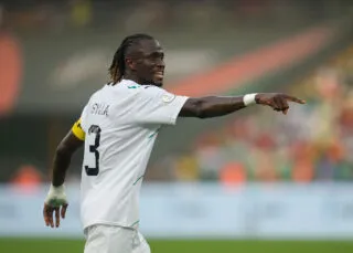 Vague de soutiens pour Issiaga Sylla après le décès de son épouse