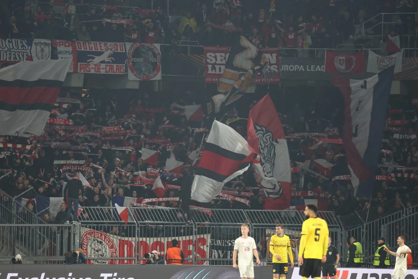 Saluts nazis, insultes et tentatives d&rsquo;agression de la part de supporters lillois à Berne