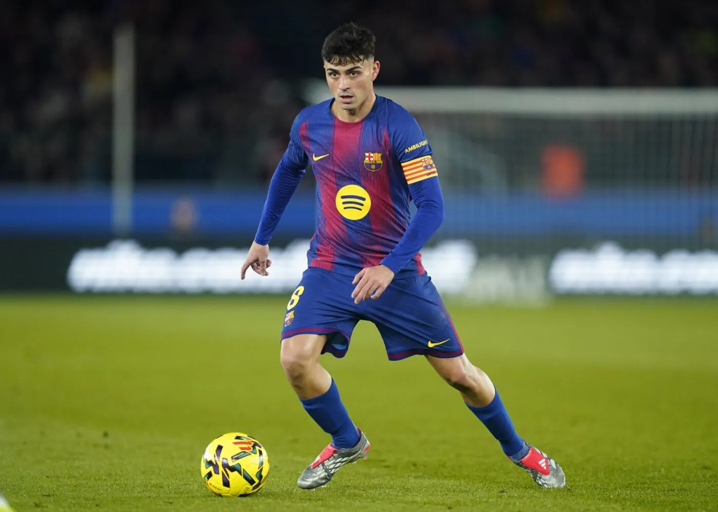 Pedri était-il vraiment scotché sur son téléphone en boîte de nuit ?