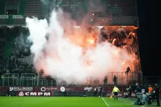 La commission de discipline ferme des tribunes pour des craquages de fumigènes... à l'extérieur