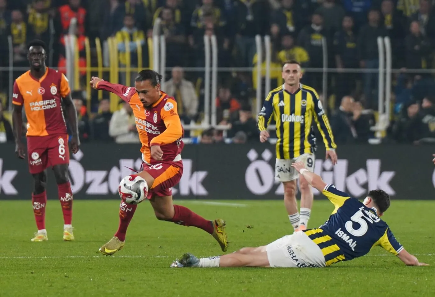 Fenerbahçe sauve son invincibilité à la dernière minute