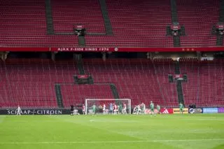 L’Ajax Amsterdam joue devant un seul supporter
