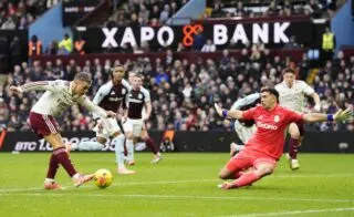 Deux Emiliano viennent à bout d'Arsenal