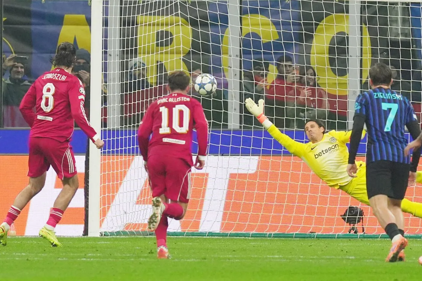 La technique bien rodée de Dominik Szoboszlai sur penalty