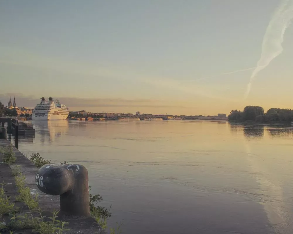 Les grands récits de Society: Les noyés de la Garonne