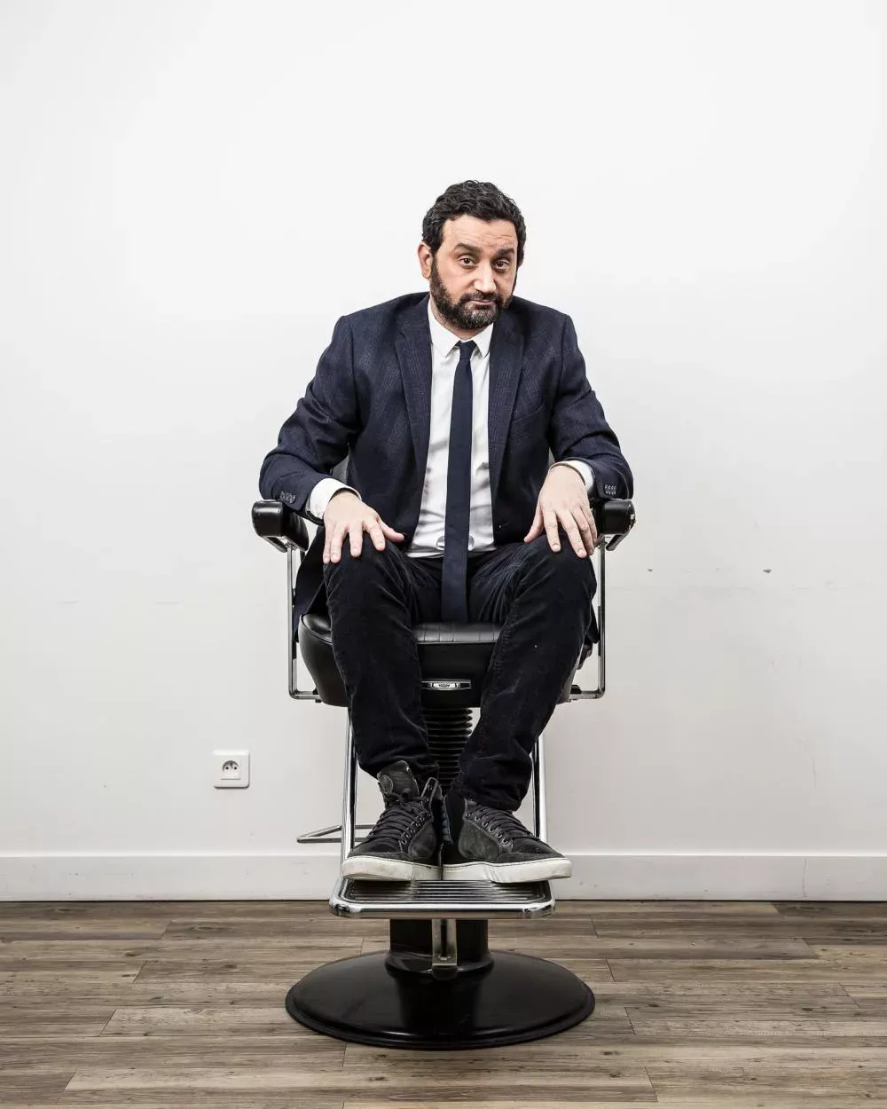 Les grands récits de Society: Touche pas à son poste