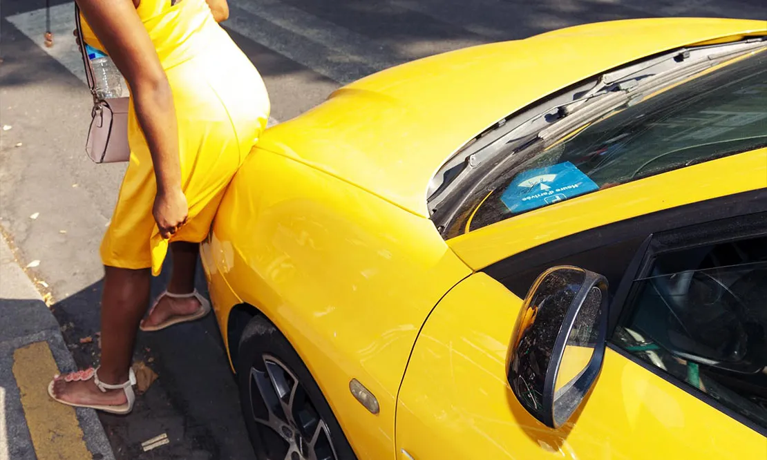 Qu'est-ce qui est jaune et qui...