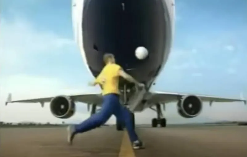 Le Brésil prépare son Mondial, Nike (1997)