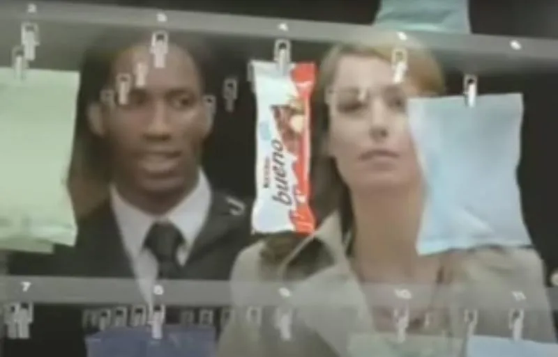 Didier Drogba, le foutebaleur ? Kinder (2007)