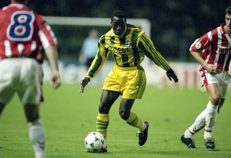 Claude Makélélé - Mi-cuisse