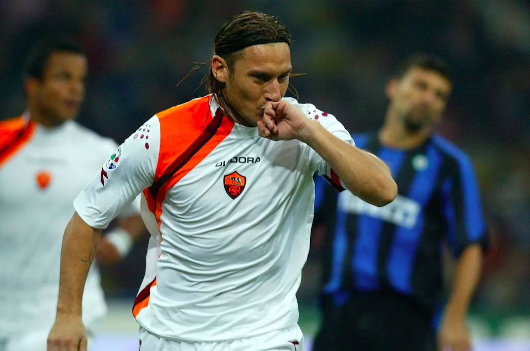 Les 40 plus beaux buts de Totti