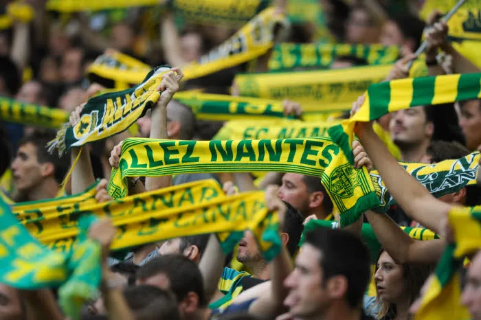 Un supporter nantais revend son abonnement trois euros