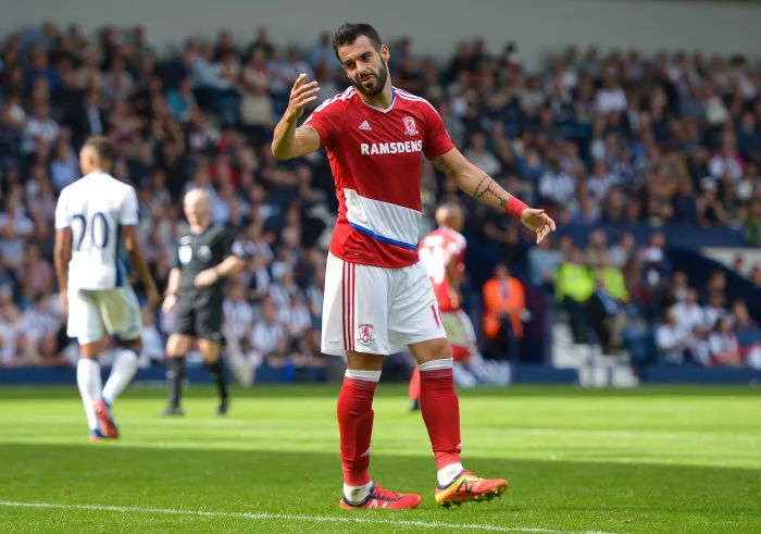 Negredo bientôt sur le banc ?