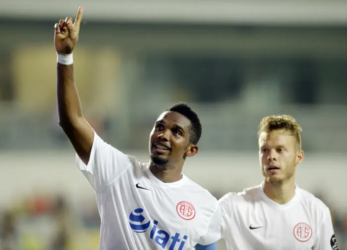 Samuel Eto’o parie 100 000 euros avec un supporter