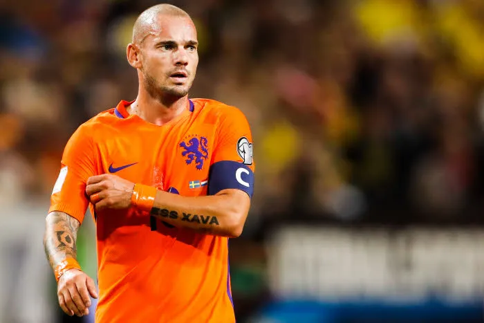 Sneijder forfait contre la France