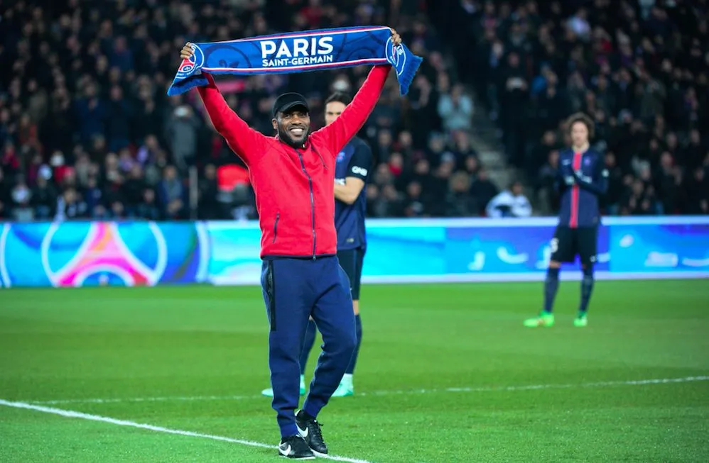 Okocha : «<span style="font-size:50%">&nbsp;</span>On ne produit plus autant de joueurs créatifs<span style="font-size:50%">&nbsp;</span>»