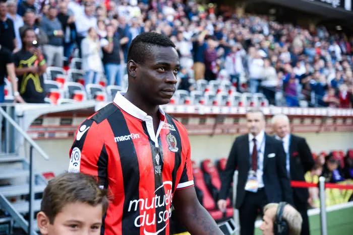 Promenade en skate électrique pour Balotelli