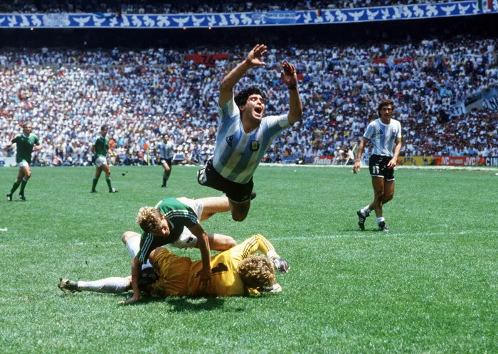 Maradona :  «<span style="font-size:50%"> </span>Moi, des buts de la main, j’en ai inscrit beaucoup<span style="font-size:50%"> </span>»