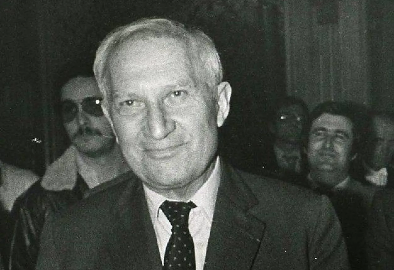 Un homme, un stade : Louis Fonteneau