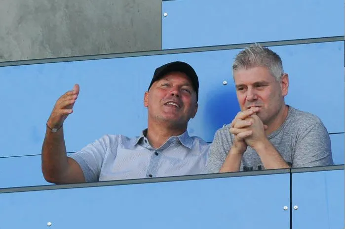 Anigo défend la ville de Marseille