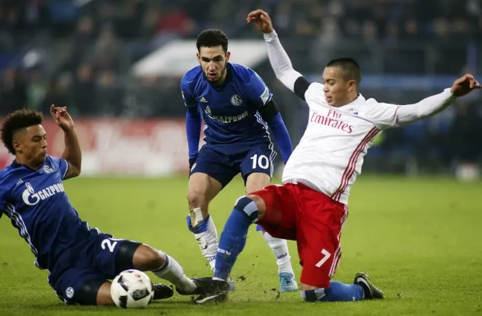 Dortmund cale, Hambourg plus que jamais en vie