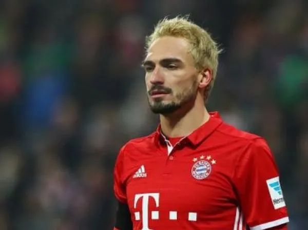 Hummels change de look pour un pari