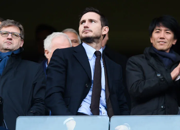 Lampard «<span style="font-size:50%">&nbsp;</span>adorerait<span style="font-size:50%">&nbsp;</span>» rejouer pour Chelsea