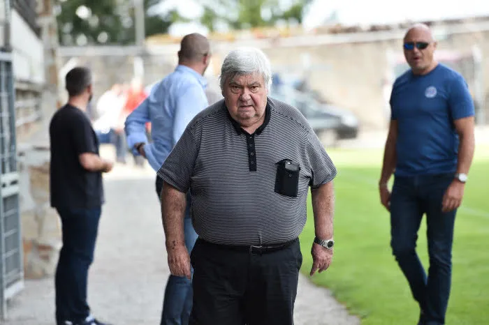 Nicollin «<span style="font-size:50%">&nbsp;</span>n’en a rien à cirer d’Adebayor<span style="font-size:50%">&nbsp;</span>»