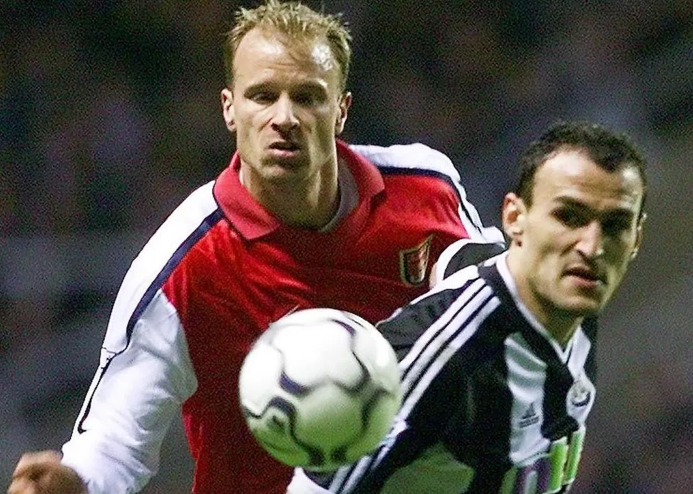 Nikos Dabizas : «<span style="font-size:50%">&nbsp;</span>Le but de Bergkamp ? J’ai pris part à une œuvre d’art<span style="font-size:50%">&nbsp;</span>»
