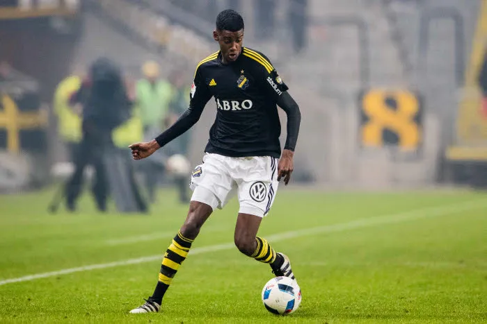 Isak finalement à Dortmund ?