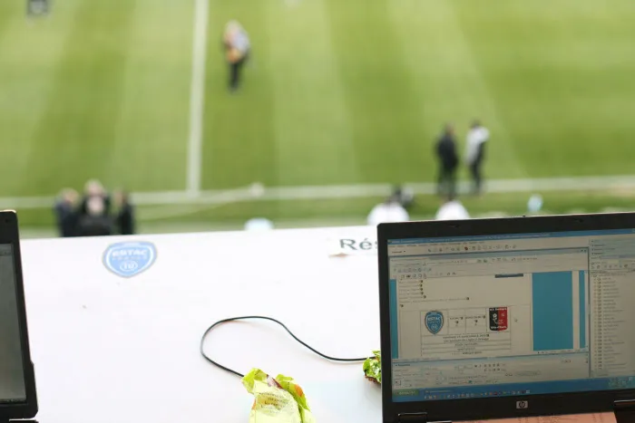 Tu sais que tu joues à Mon Petit Gazon quand …