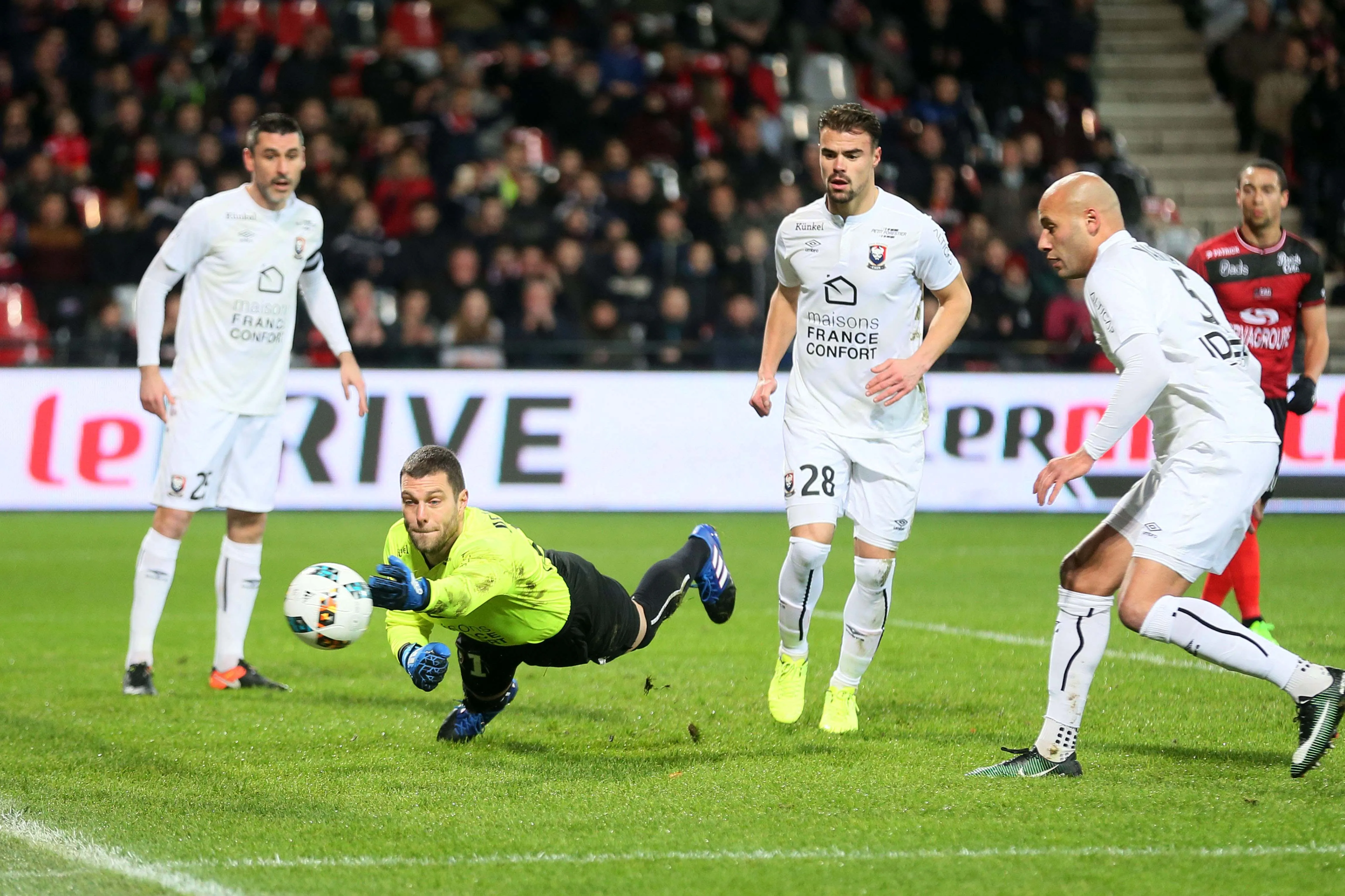 Lille et Guingamp se plantent, Montpellier se relance