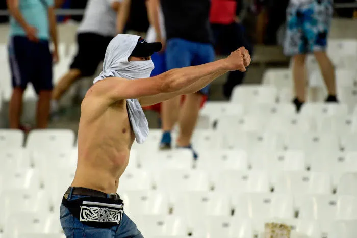 Les hooligans russes sont déjà prêts pour «<span style="font-size:50%">&nbsp;</span>leur<span style="font-size:50%">&nbsp;</span>» Mondial
