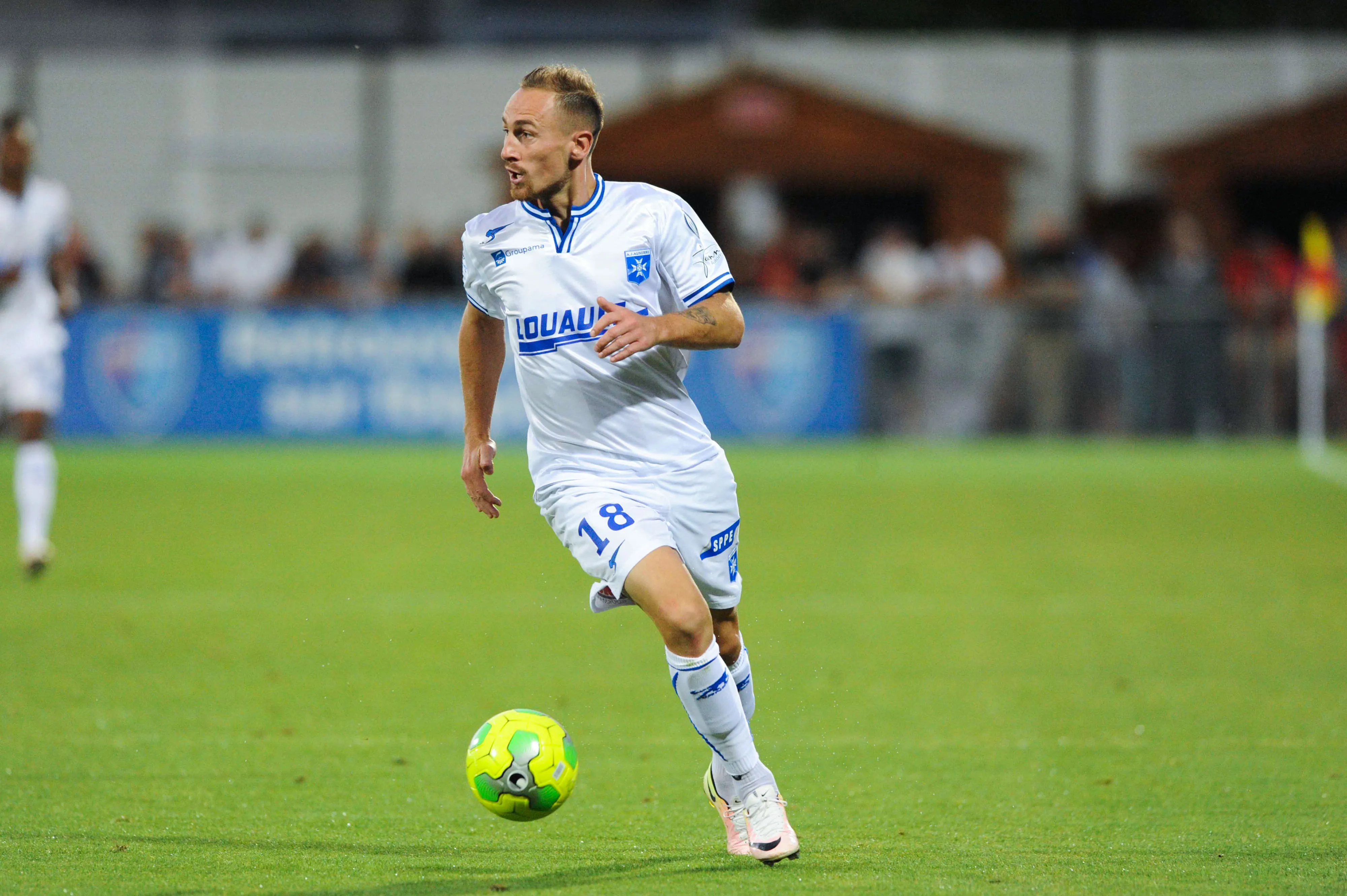 Auxerre enchaîne, Tours s&rsquo;enfonce