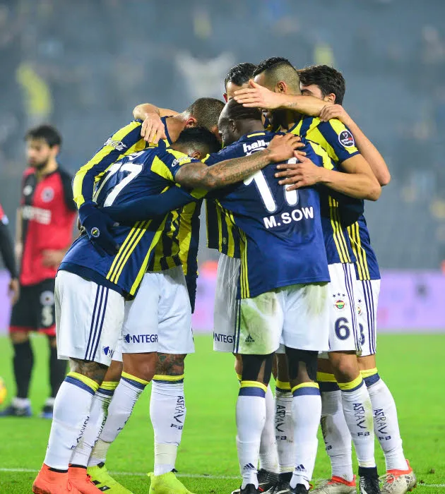 Fenerbahçe se fait gifler