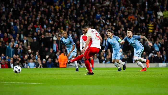 Les courses d’élan sur les penalties…