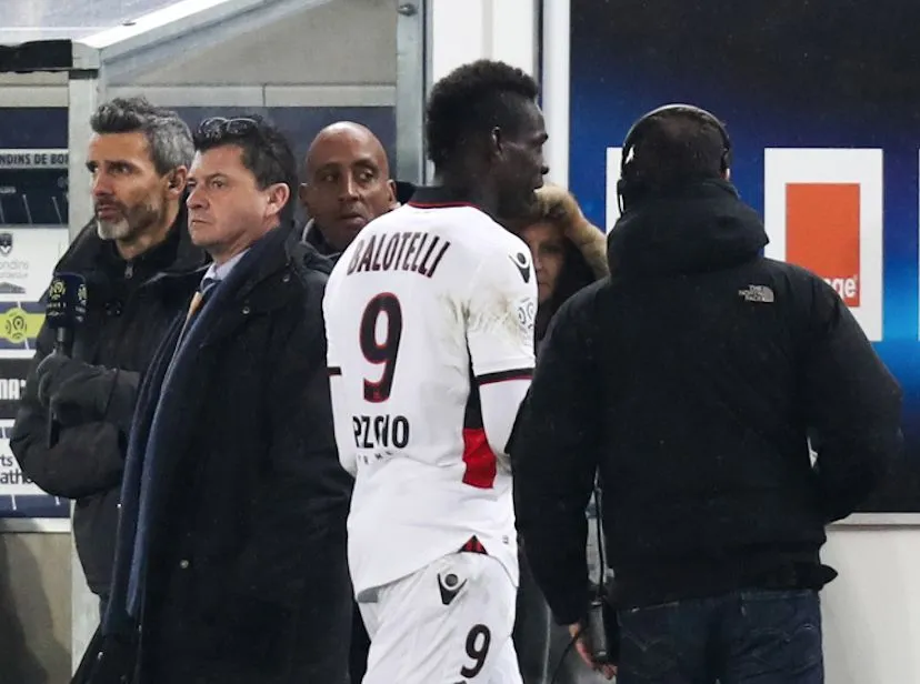 Lille retrouve le sourire, Balotelli voit rouge