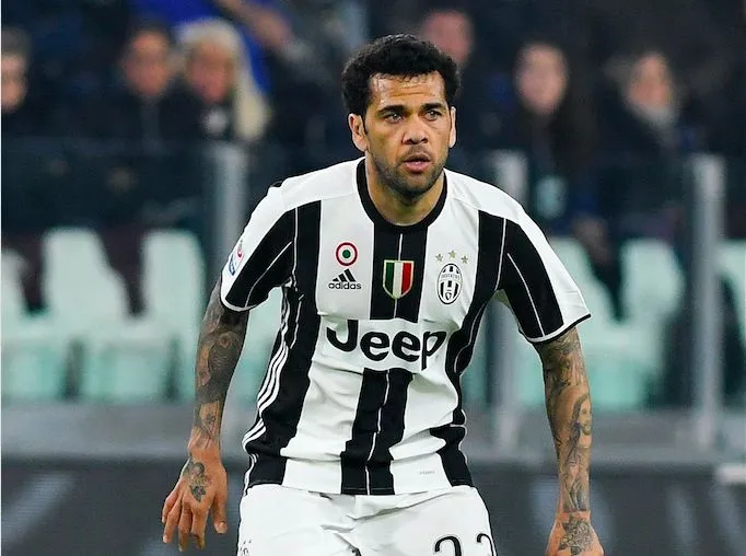 Dani Alves règle ses comptes avec Barcelone