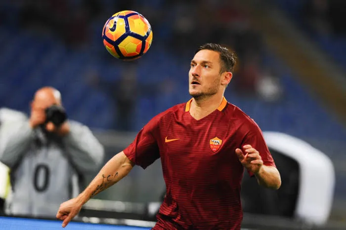 Totti illumine l’entraînement de la Roma