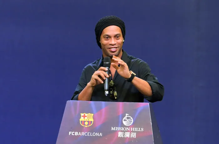 Ronaldinho va participer au «<span style="font-size:50%">&nbsp;</span>Clásico des légendes<span style="font-size:50%">&nbsp;</span>»