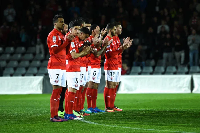 Nîmes-Guingamp, la fusion virtuelle